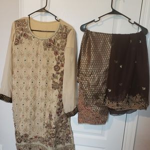 Pakistani cloths